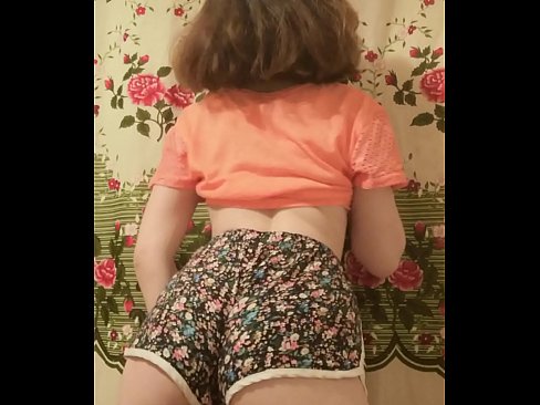 ❤️ Sexy odo omo kekere yiyọ kuro rẹ kukuru lori kamẹra ❤️  wa %yo.porn33.top ❤